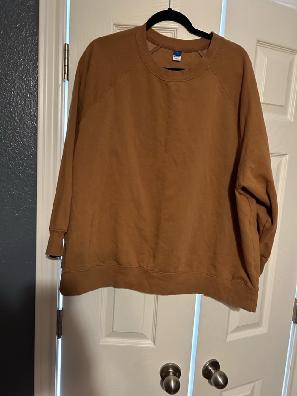 Old Navy Pullover Crewneck Sweatshirt in Brown